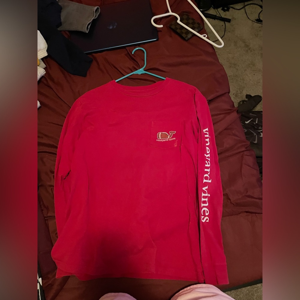 Long sleeve football vineyard vines